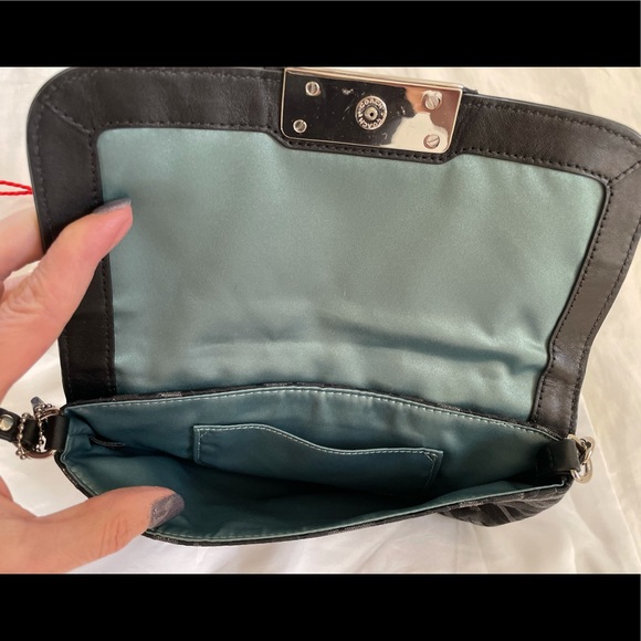 Coach Clutch - Picture 4 of 4